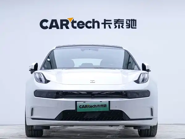 Zeekr 001 2022