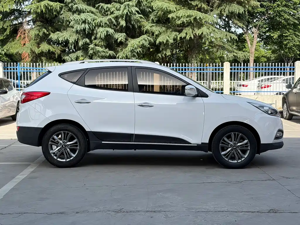 Hyundai ix35 2014 — фото 16