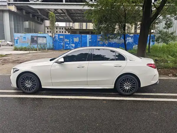 Mercedes-Benz C-Class 2025