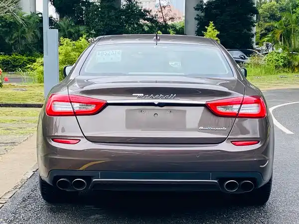 Maserati Quattroporte 2013