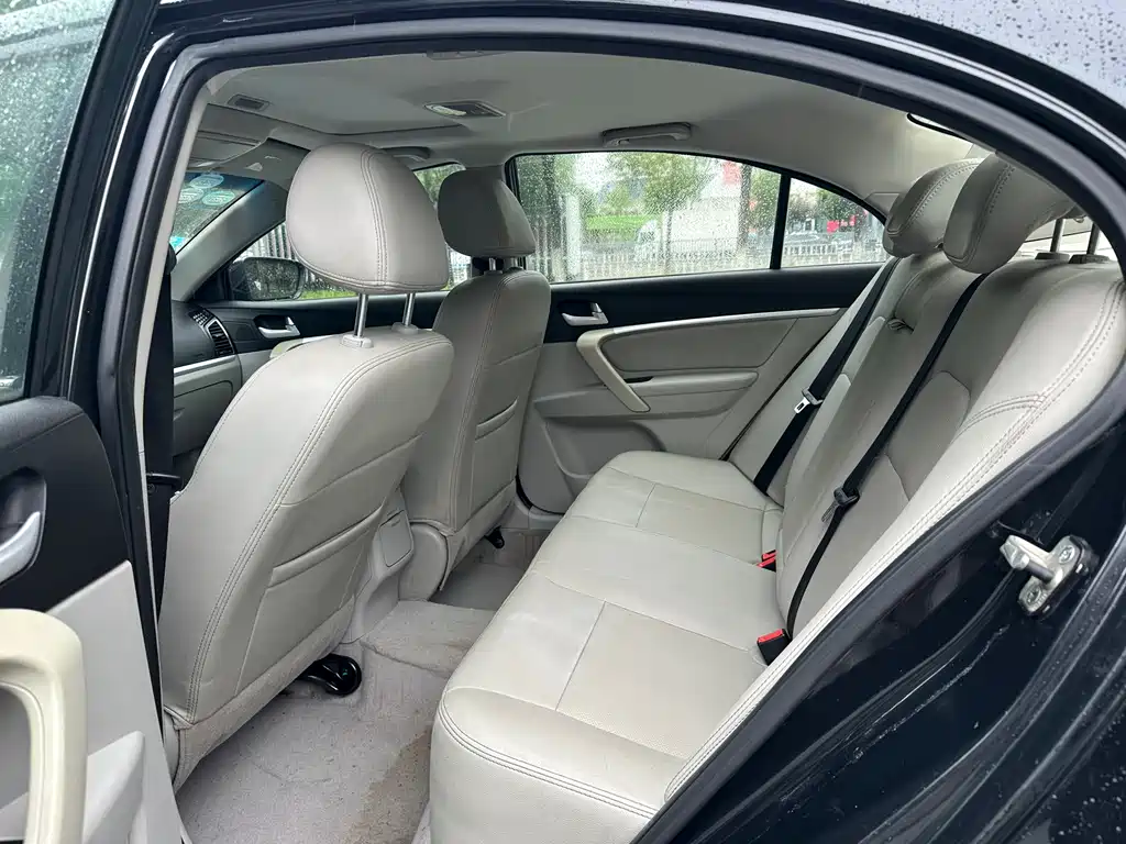 Geely Emgrand 2015
