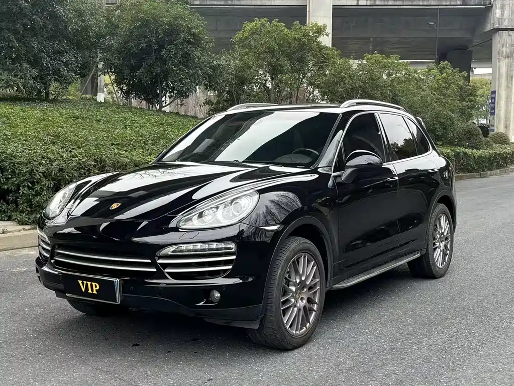 Porsche Cayenne 2014 — фото 1