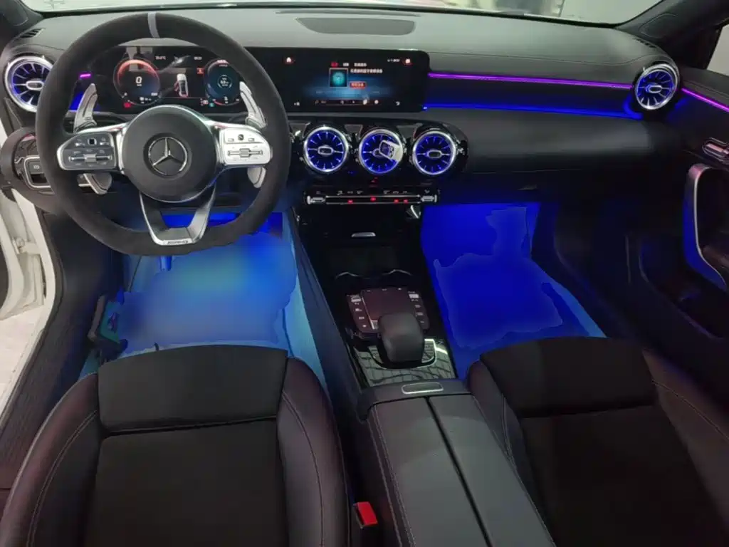 Mercedes-Benz A-Class 2020 — фото 10