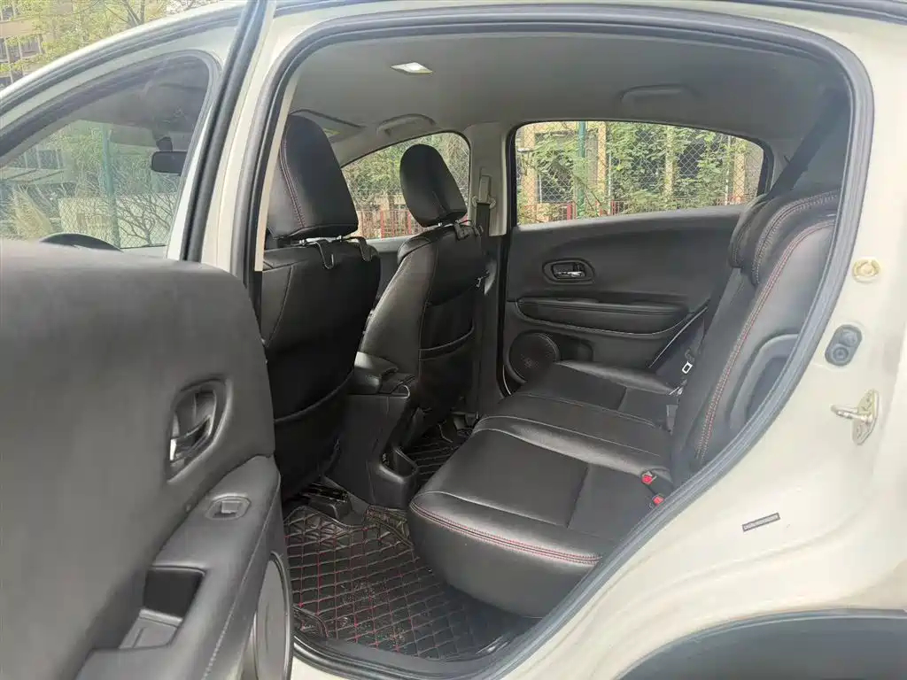 Honda Vezel 2016 — фото 14