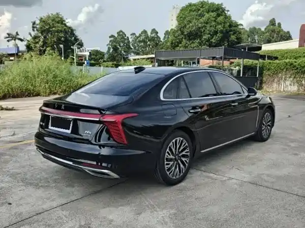 Hongqi H5 2024