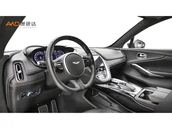 Aston Martin DBX 2021