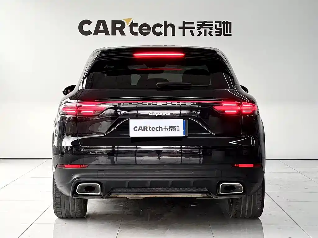 Porsche Cayenne Hybrid 2020 — фото 9