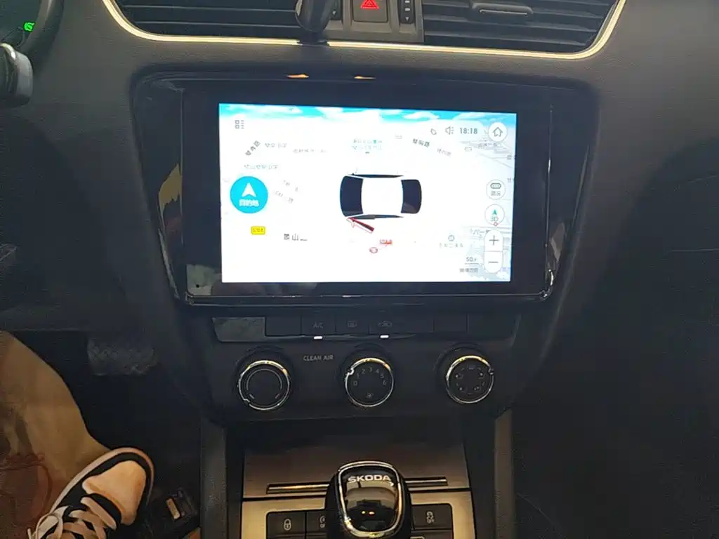 Skoda Octavia 2020 — фото 13