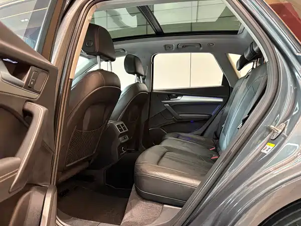 Audi Q5L 2020