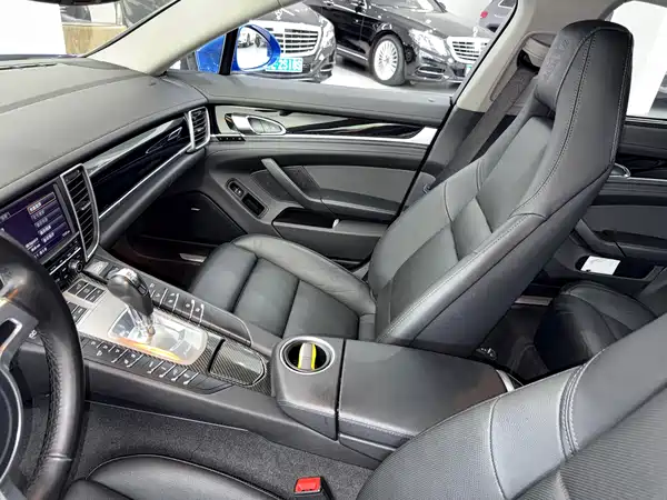 Porsche Panamera 2016