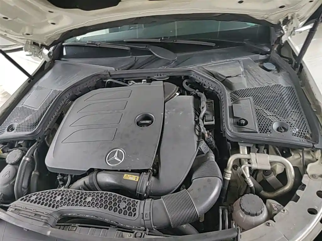 Mercedes-Benz C-Class 2019 — фото 20