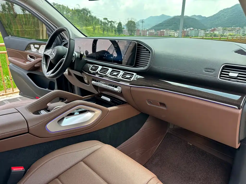 Mercedes-Benz GLE 2025 — фото 11