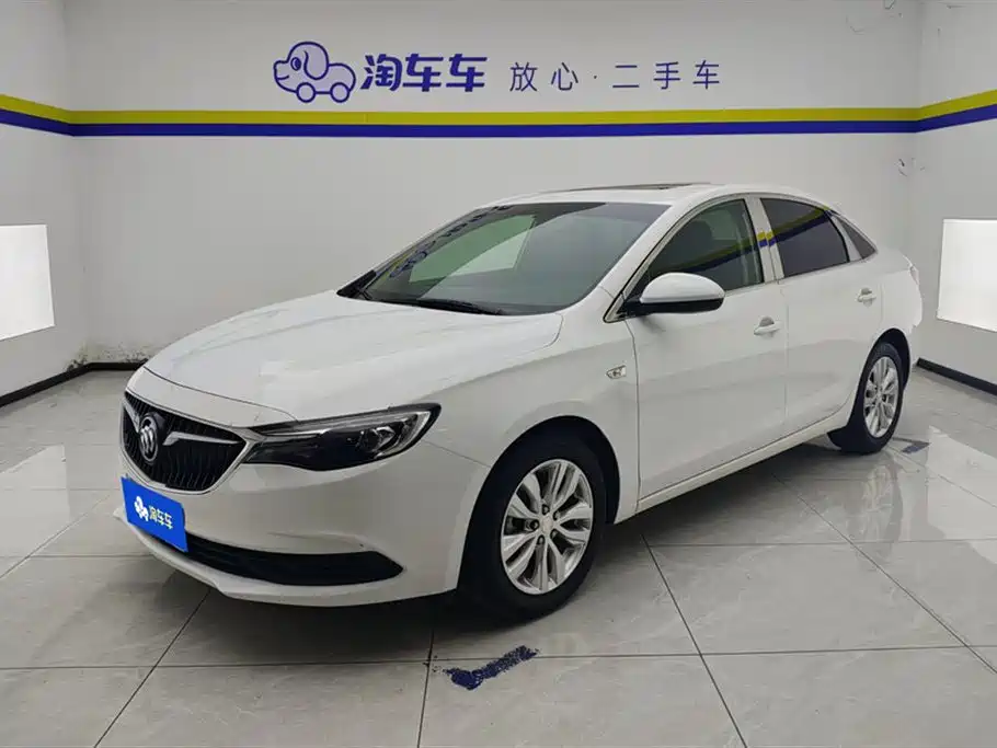 Buick Excelle 2022 — фото 1
