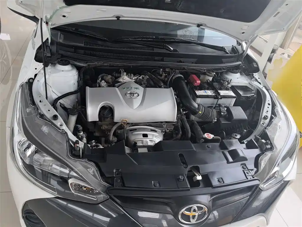 Toyota Yaris L 2021 — фото 20