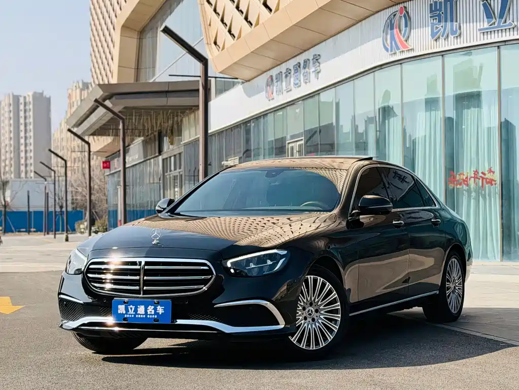 Mercedes-Benz E-Class 2023