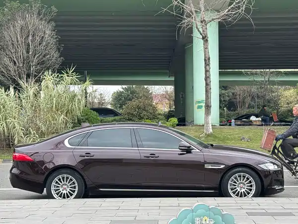 Jaguar XFL 2018