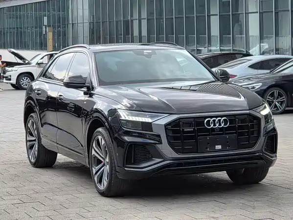 Audi Q8 2020