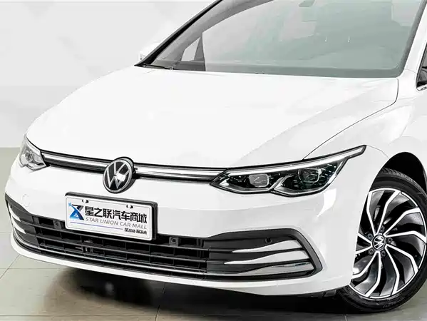 Volkswagen Golf 2021