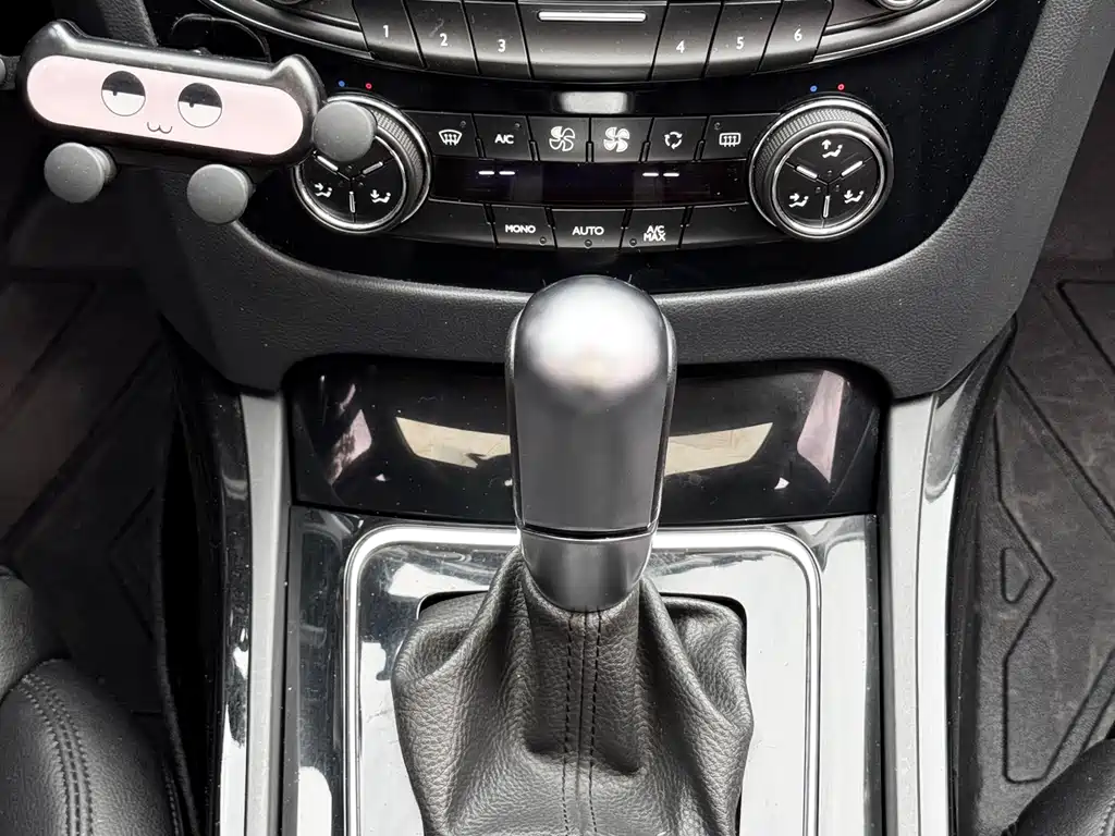 Peugeot 508 2016 — фото 14