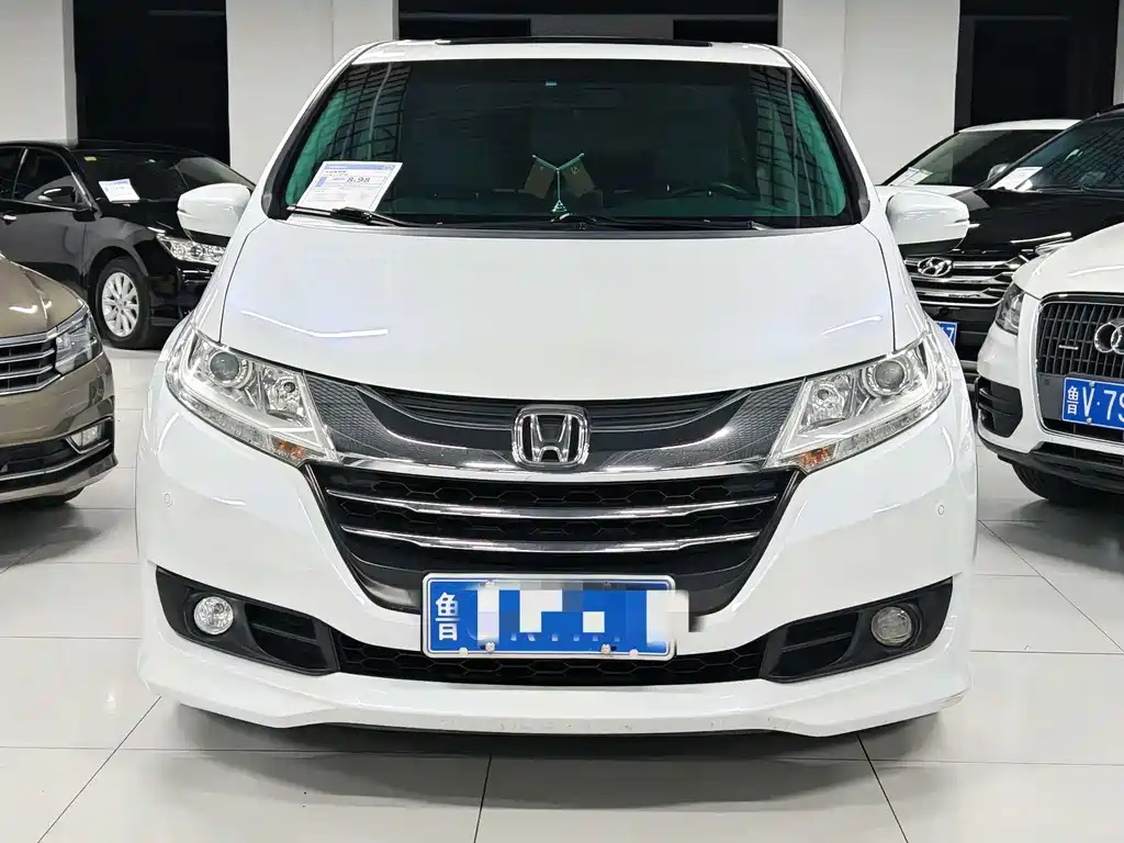 Honda Odyssey 2018 — фото 2