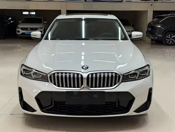 BMW 3 Series 2023
