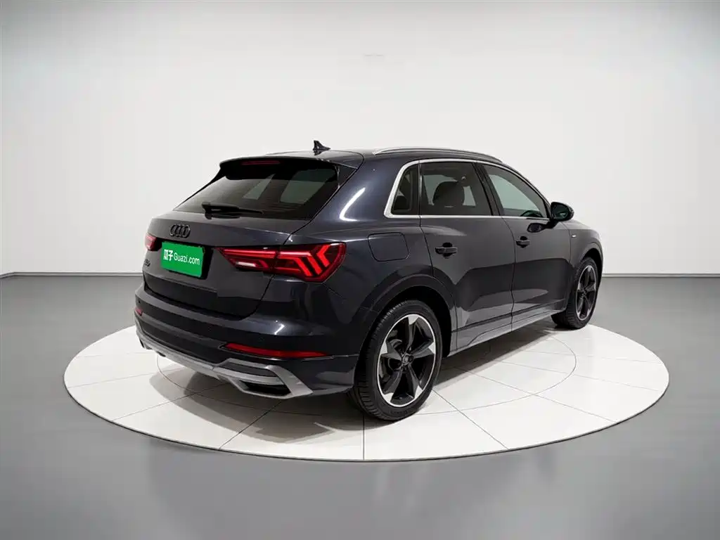 Audi Q3 2022 — фото 6