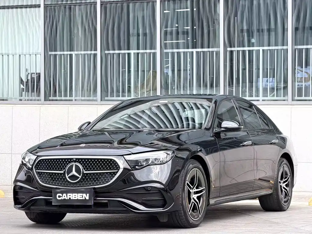 Mercedes-Benz E-Class 2024 — фото 1