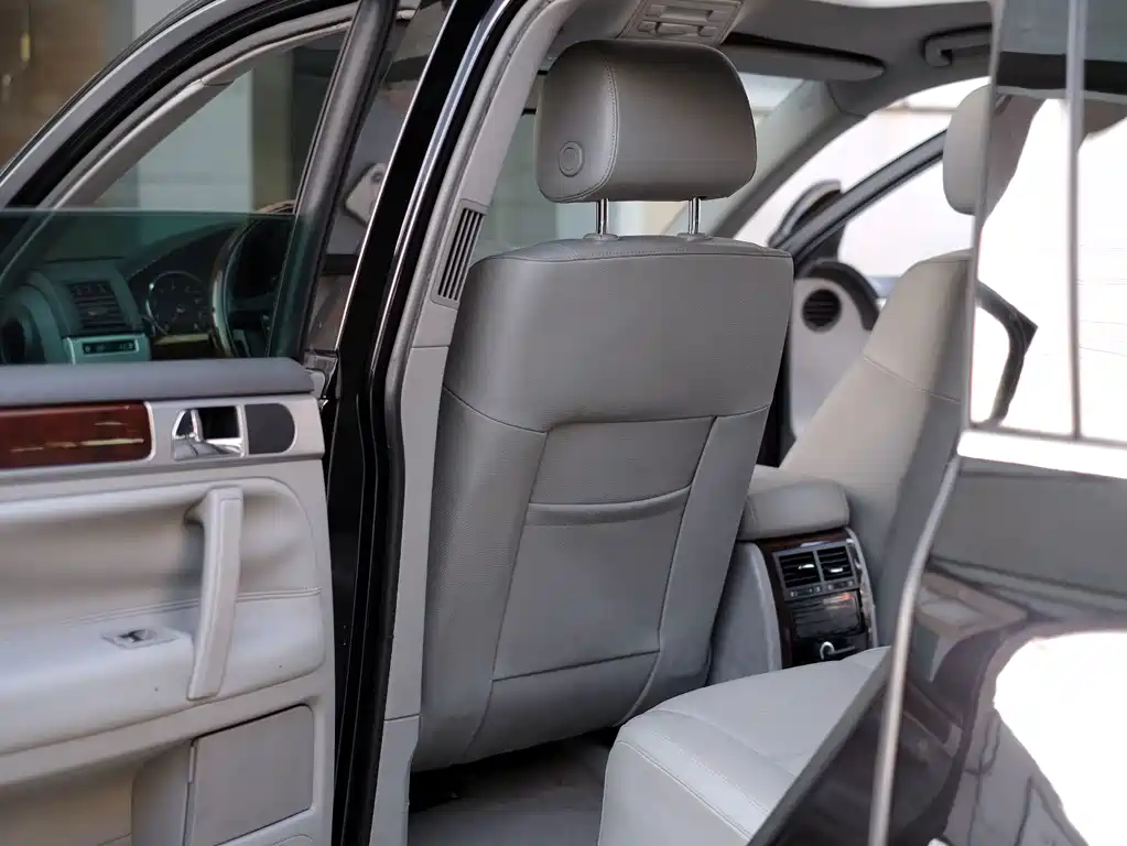 Volkswagen Touareg 2008 — фото 43