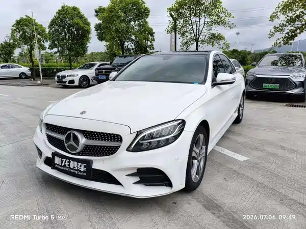 Mercedes-Benz C-Class 2021
