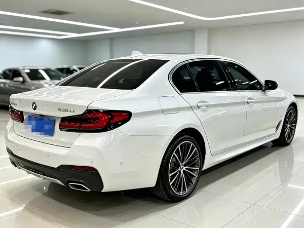 BMW 5 Series 2023