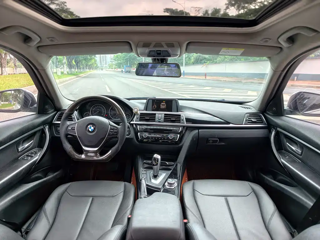 BMW 3 Series 2017 — фото 17