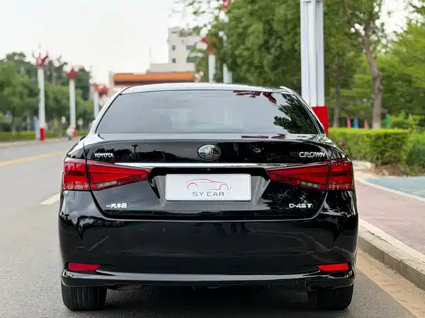 Toyota Crown 2017