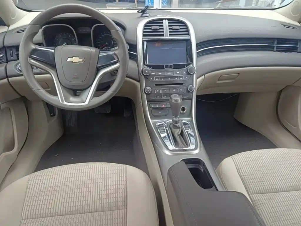 Chevrolet Malibu 2015 — фото 10