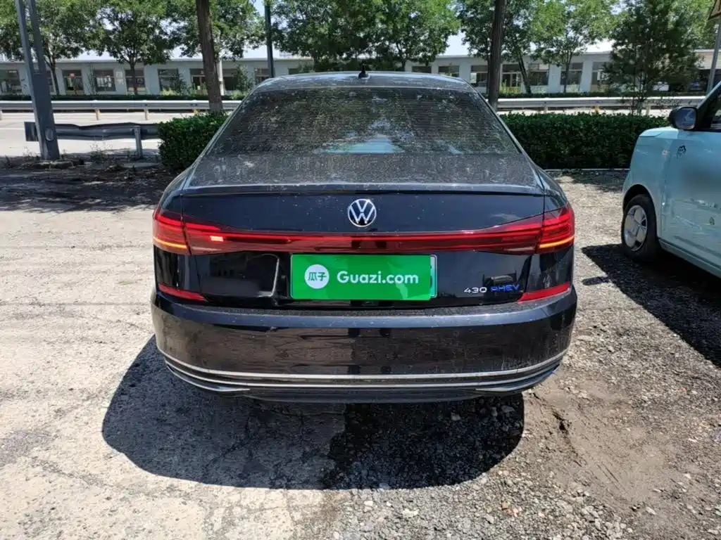 Volkswagen Passat PHEV 2023
