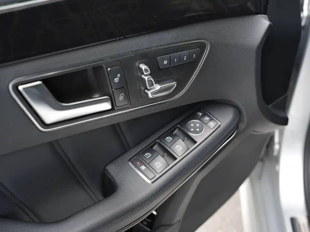 Mercedes-Benz E-Class 2014 — фото 14