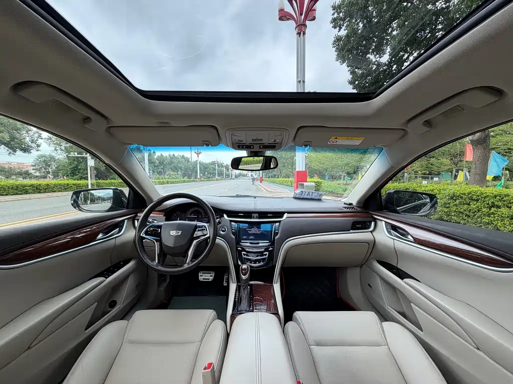 Cadillac XTS 2017 — фото 13