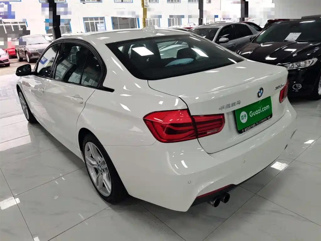 BMW 3 Series 2017 — фото 23