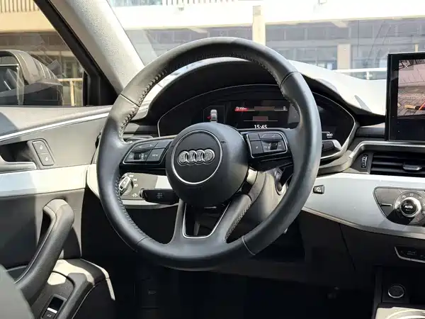 Audi A4L 2021