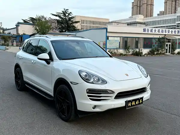 Porsche Cayenne 2014