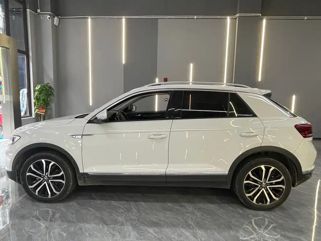 Volkswagen T-Roc 2022 — фото 14