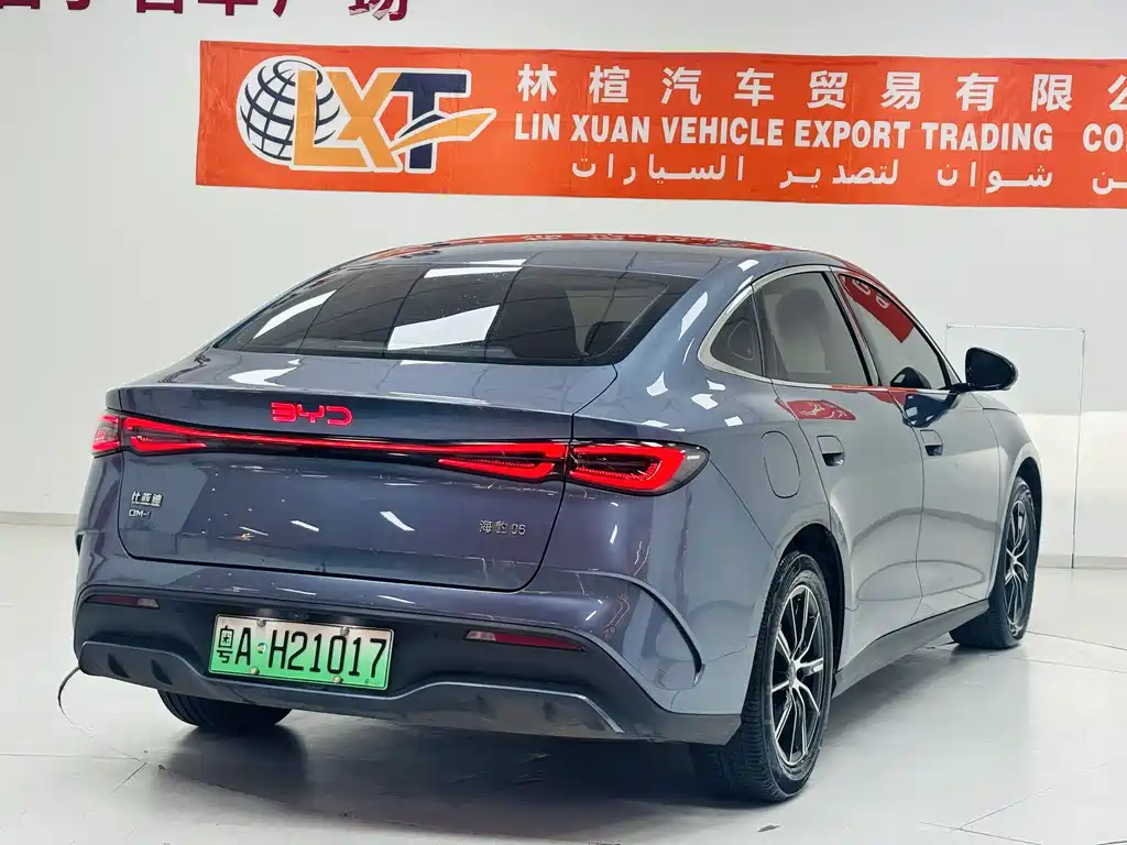 BYD Seal 06 2025 — фото 10