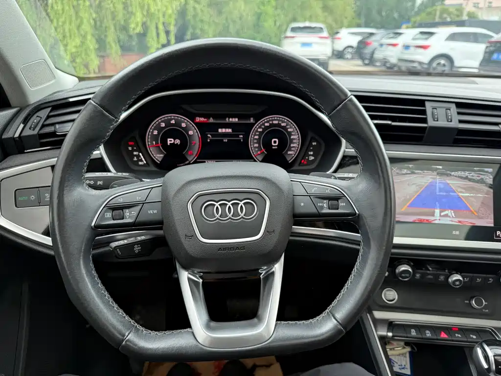 Audi Q3 2022 — фото 19