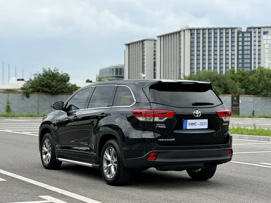 Toyota Highlander 2018 — фото 19