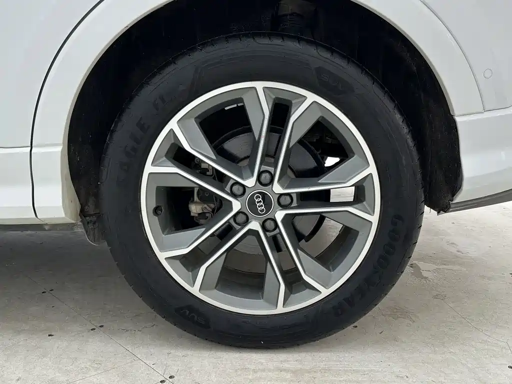 Audi Q3 2022 — фото 17
