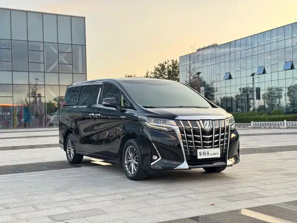 Toyota Alphard 2021