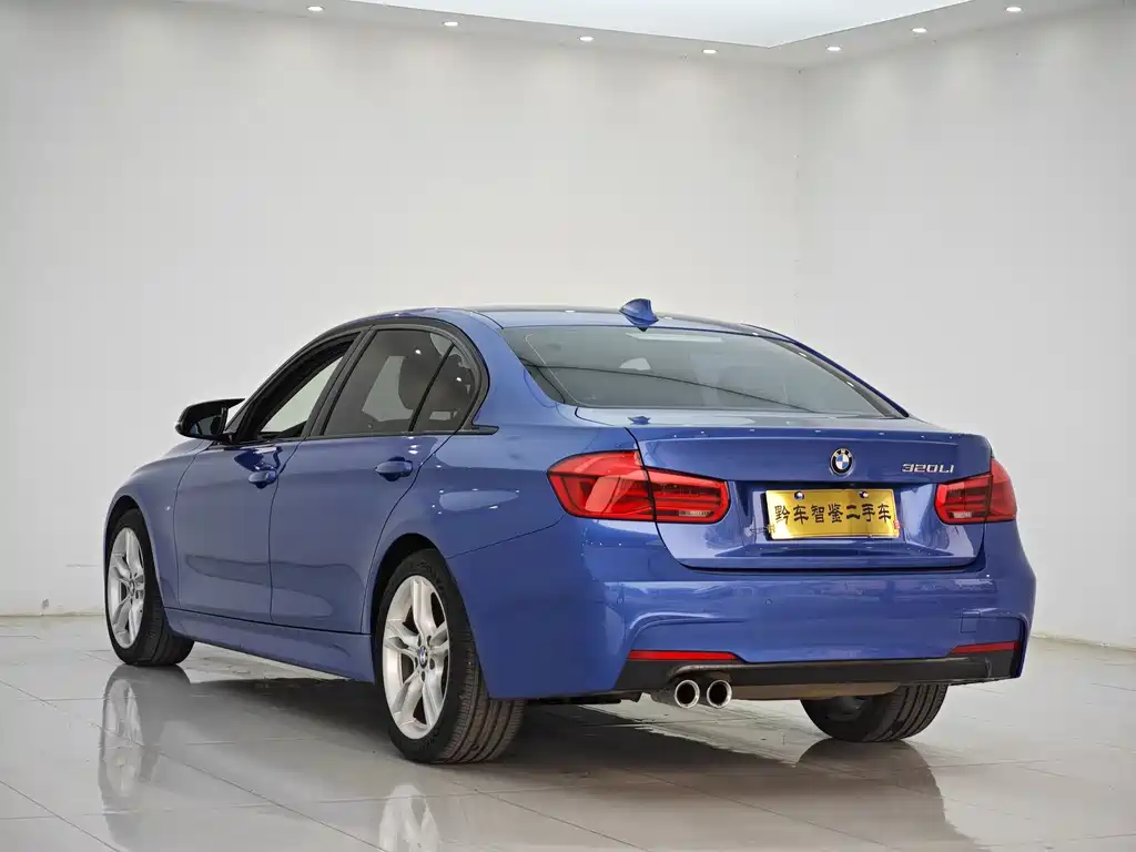 BMW 3 Series 2018 — фото 4