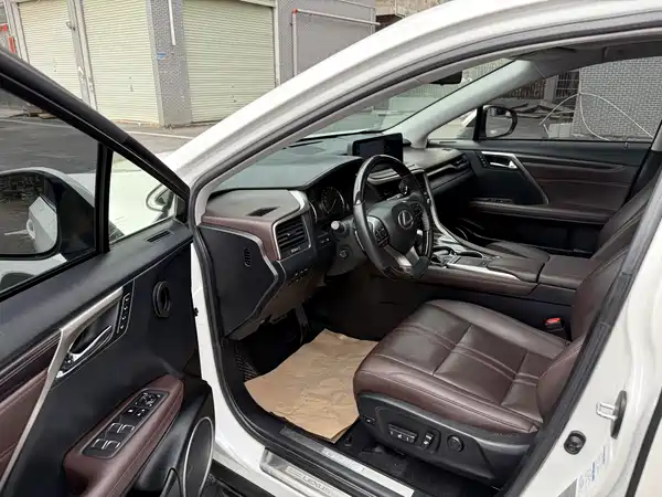 Lexus RX 2020