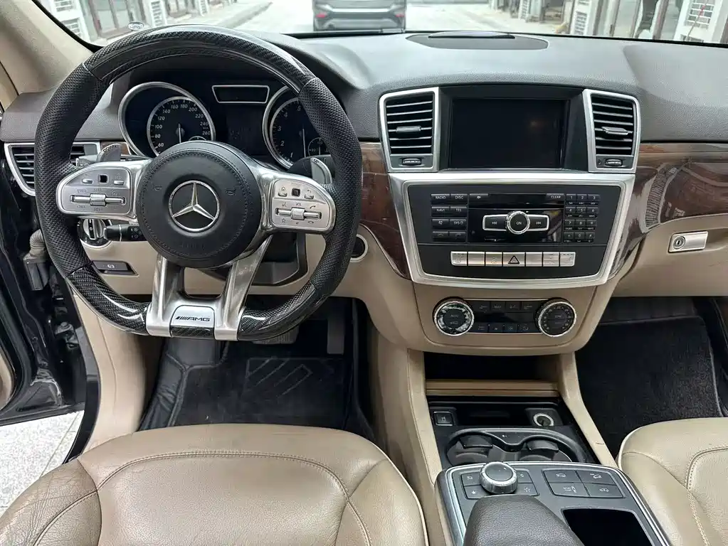 Mercedes-Benz M-Class 2012 — фото 12