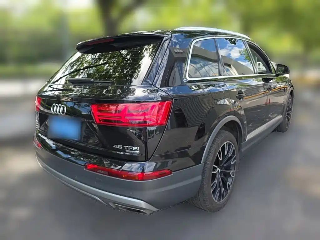 Audi Q7 2018 — фото 12