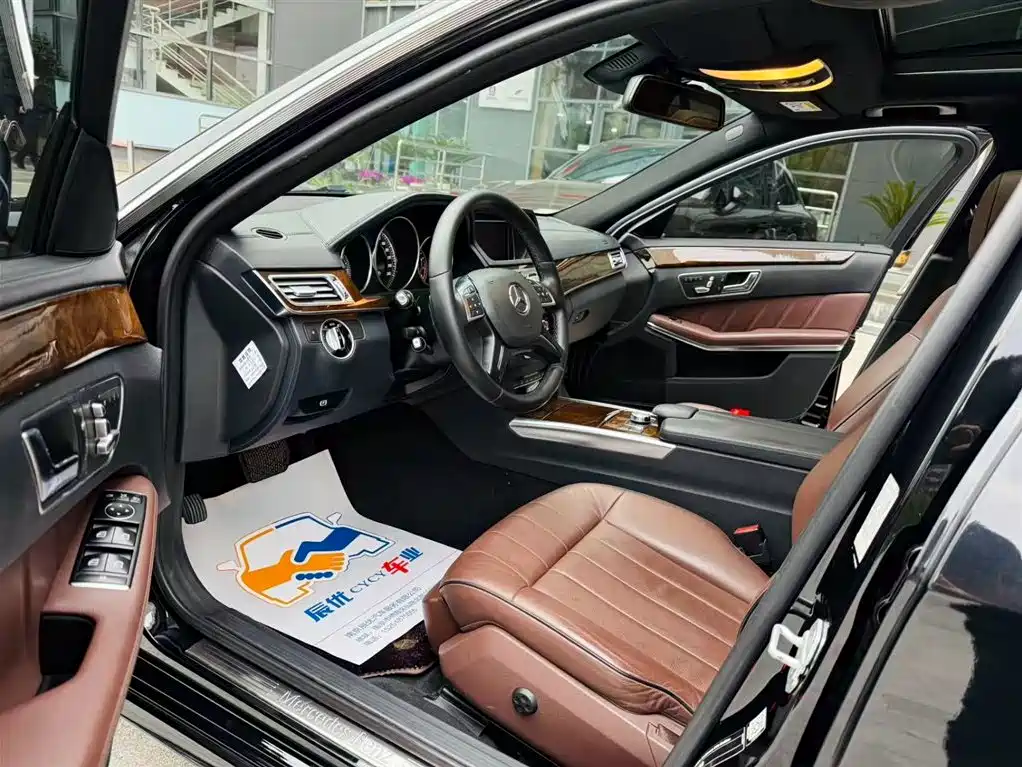 Mercedes-Benz E-Class 2015